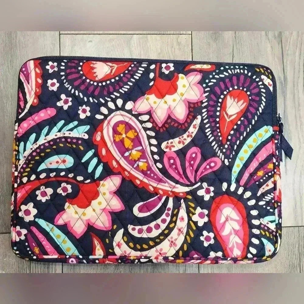 Vera Bradley Laptop Tablet Bag Case Zipper‎ Pouch Purple Paisley